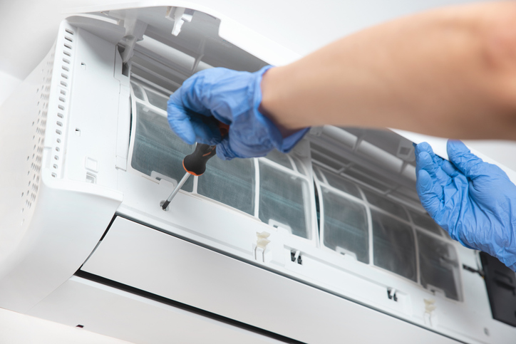 The Role of AC Replacement in Reducing Carbon Footprint at Home